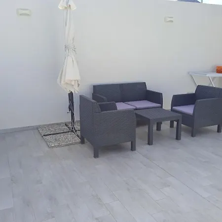 別荘 Casa Delle Rose ファヴィニャーナ